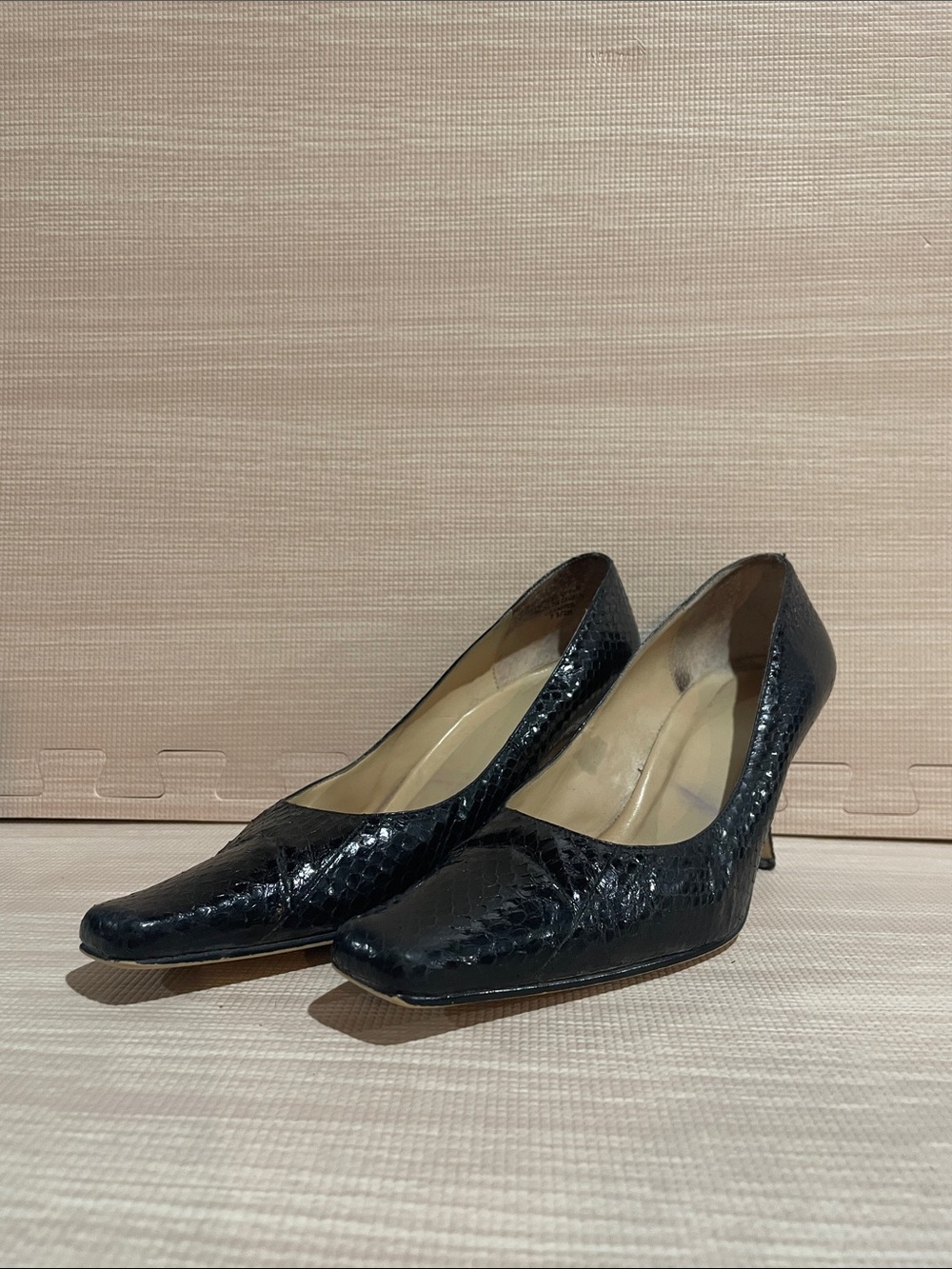 Karen Scott Black Textured Pointed-Toe Heels
